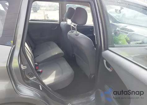 2013 Honda Fit z USA, uszkodzony, nr VIN JHMGE8H38DC082558